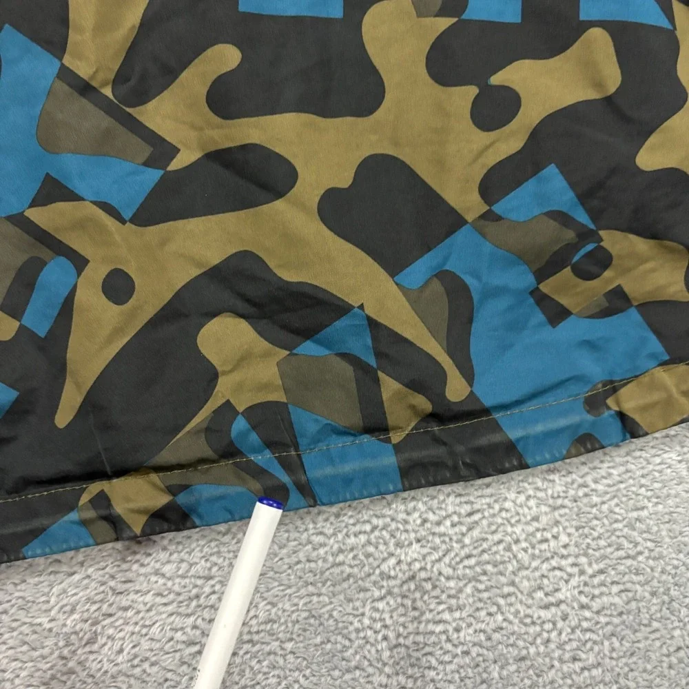 NIKE Running‎ Essentials Jacket Men M Green Blue Camo Reflective Print Hooded